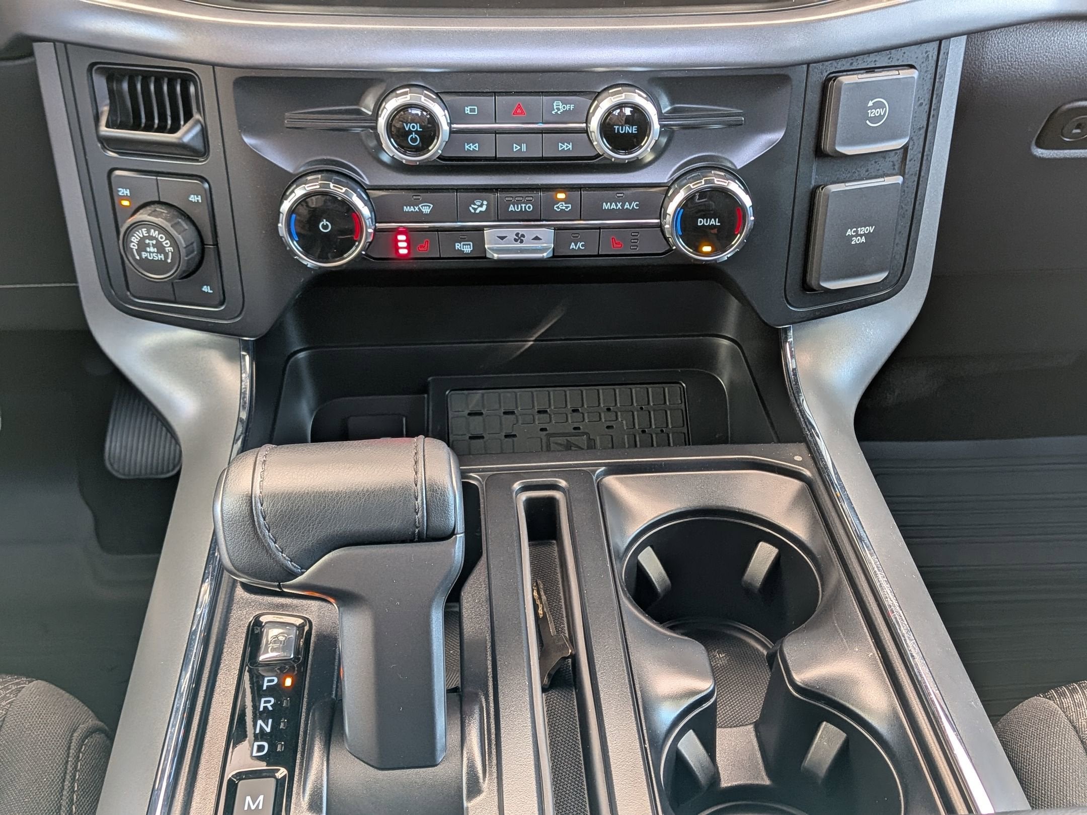 2025 Ford F-150 XLT - Crossroads Courtesy Demo