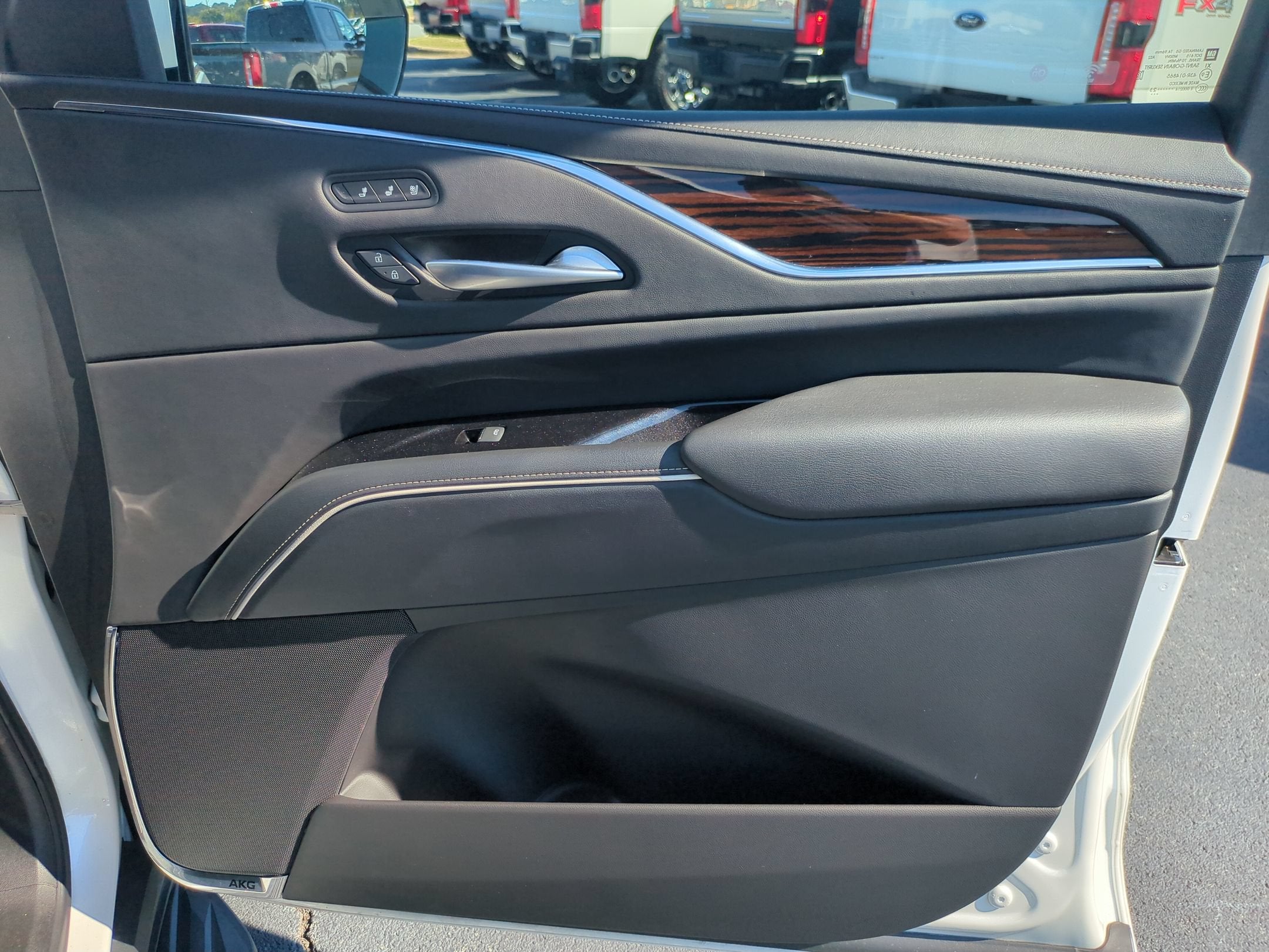 2023 Cadillac Escalade 4WD Premium Luxury