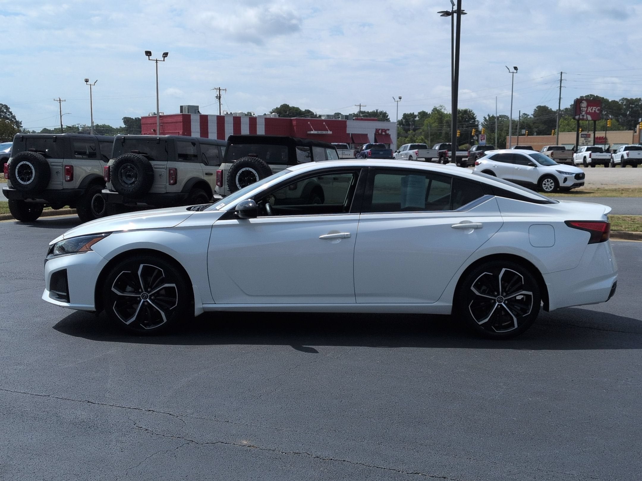 2024 Nissan Altima 2.5 SR