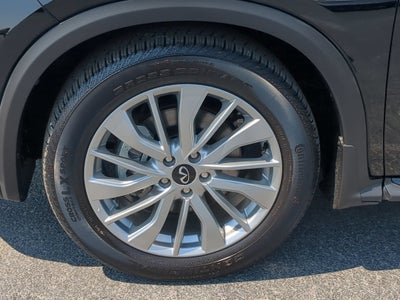 2023 INFINITI QX50 LUXE