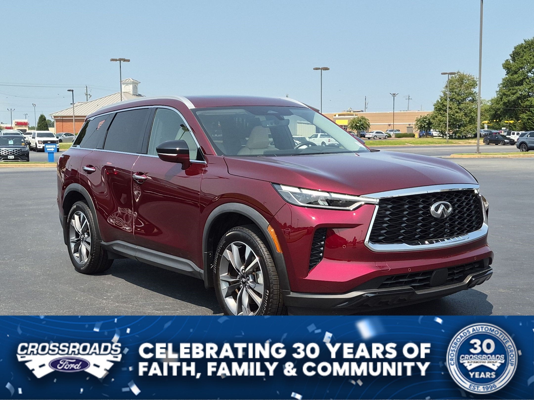 2023 INFINITI QX60 LUXE