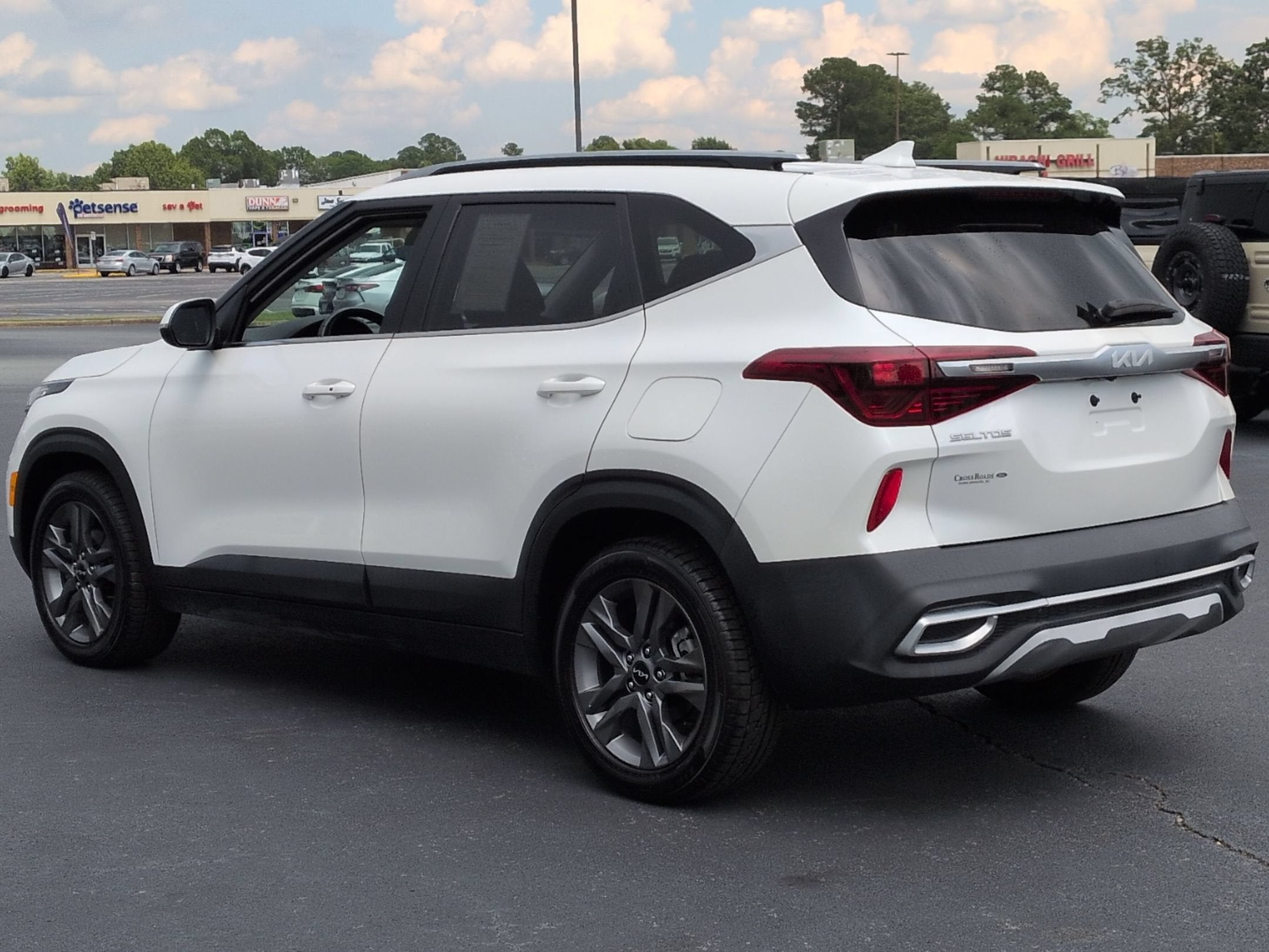 2023 Kia Seltos S