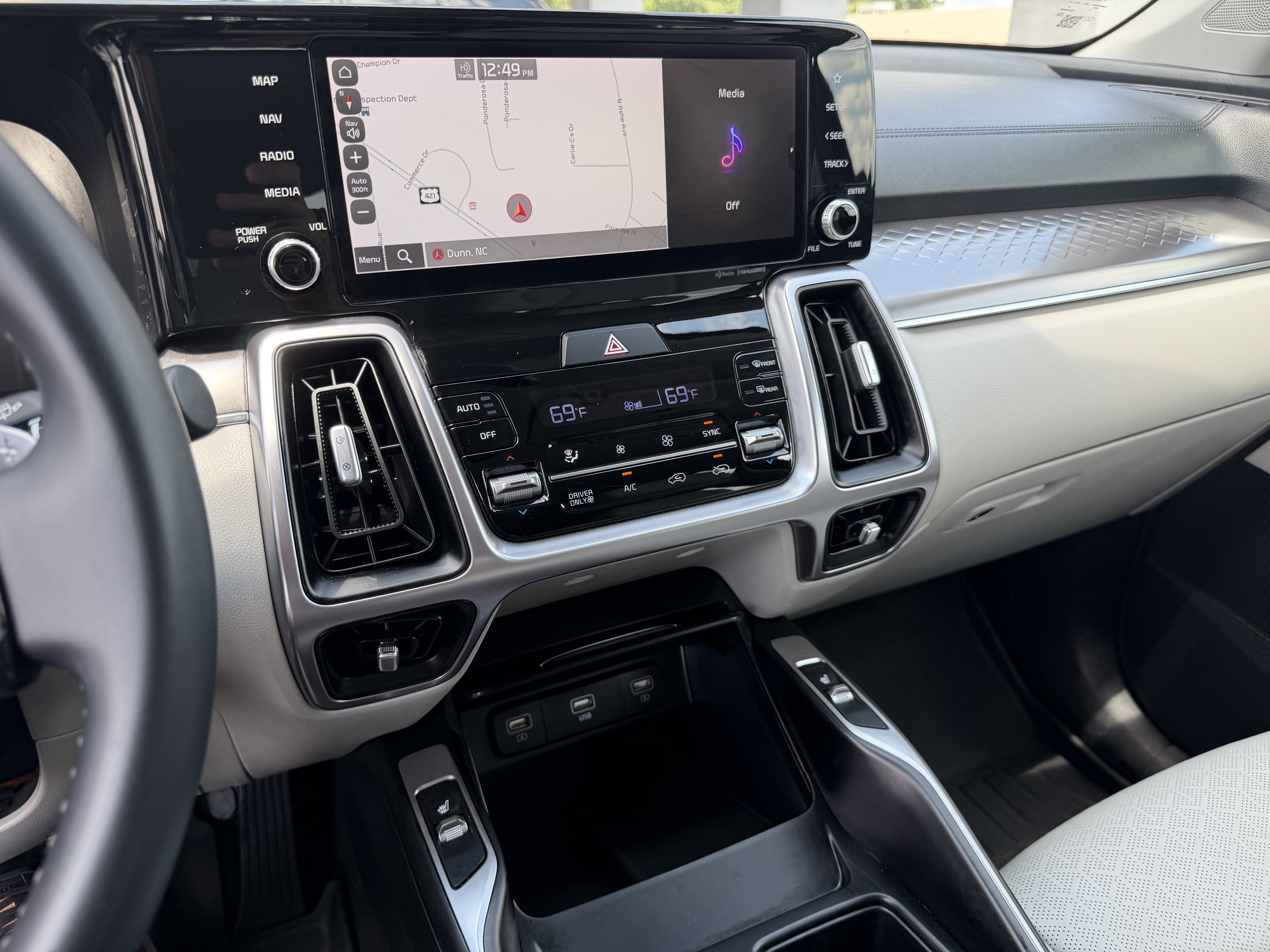2022 Kia Sorento Hybrid S