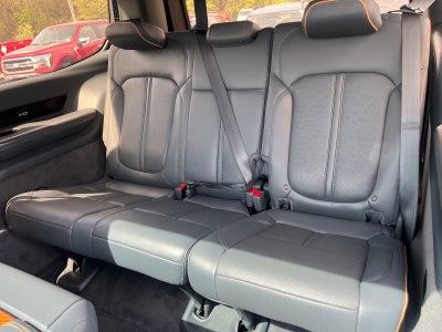 2022 Jeep Grand Wagoneer Series II