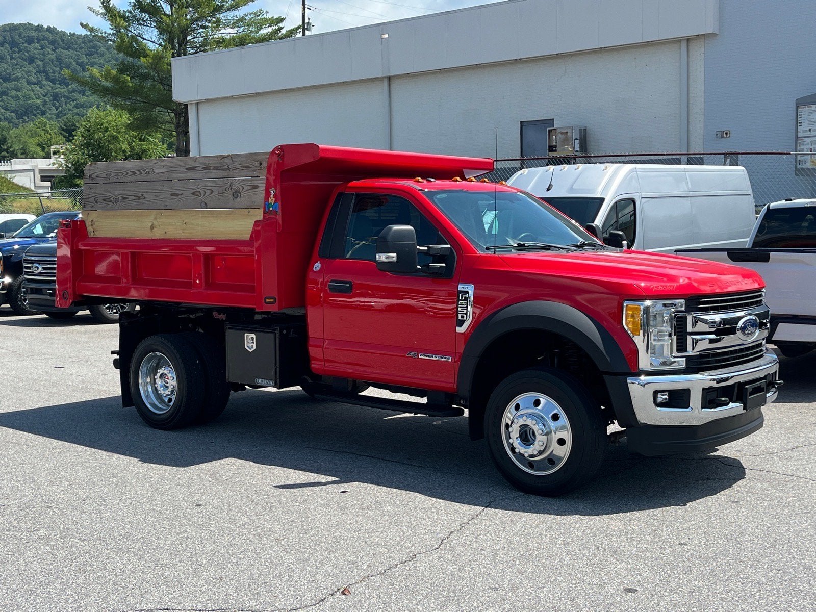 2017 Ford Super Duty F-550 DRW XLT