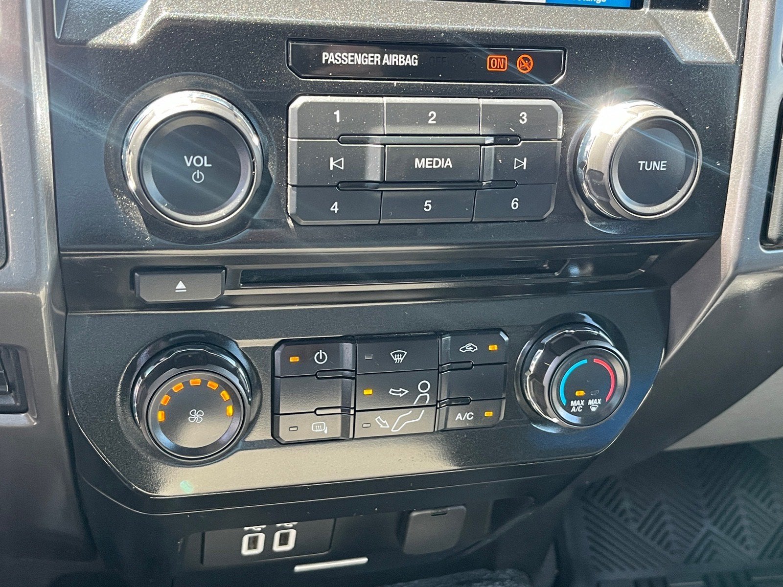 2017 Ford Super Duty F-550 DRW XLT