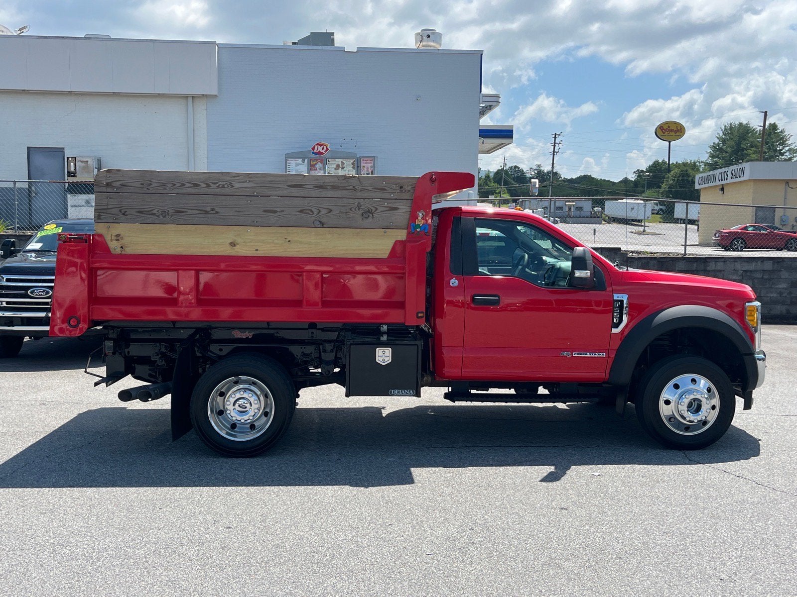 2017 Ford Super Duty F-550 DRW XLT