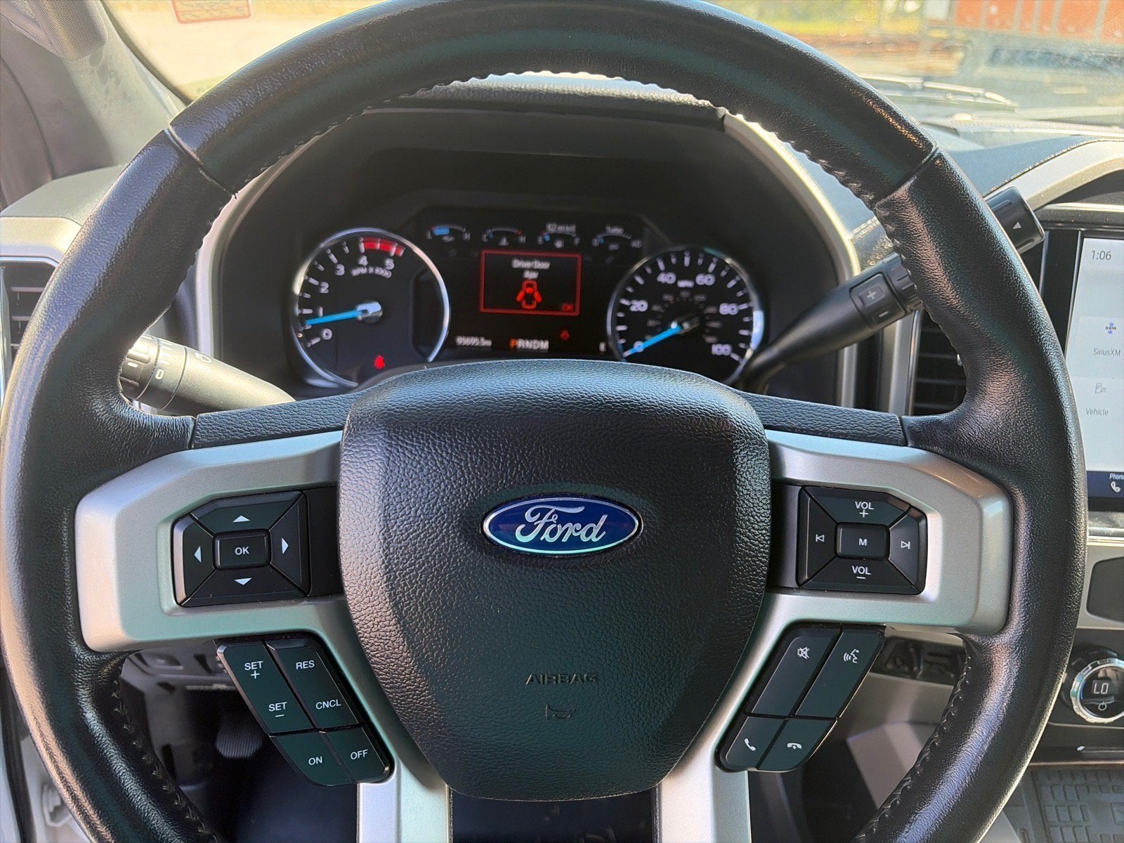 2022 Ford Super Duty F-250 SRW LARIAT
