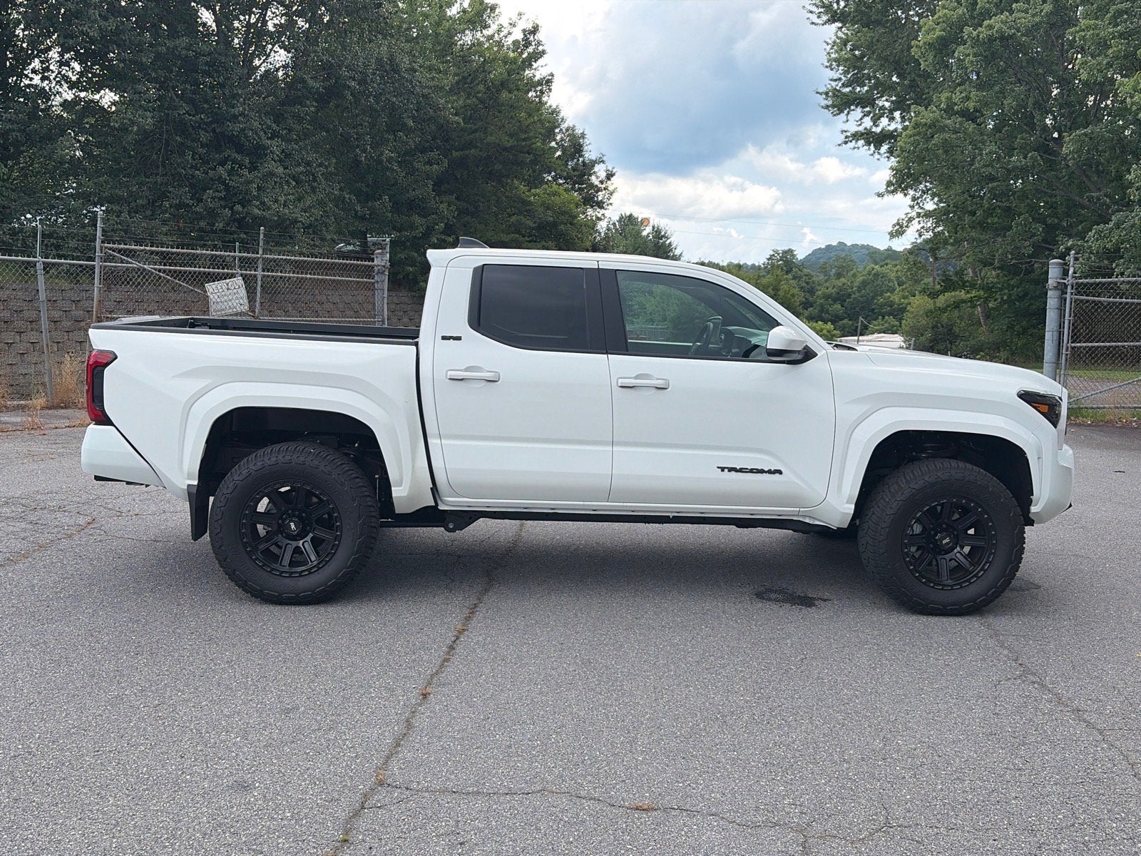 2026 Toyota Tacoma 4WD SR5
